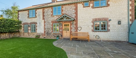 Pine Cottage, Thornham: Front elevation