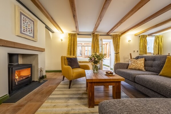 Mill House Cottage, Brancaster: A cosy sitting room awaits