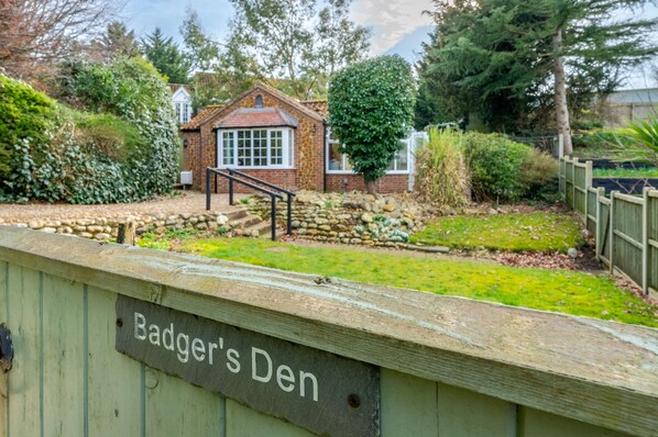 Badger's Den, Heacham: Front elevation