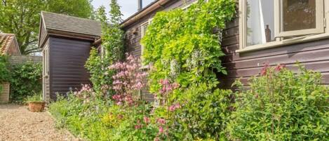 Foxglove, Houghton: A peaceful, eco-friendly hideaway in the depths of rural Norfolk