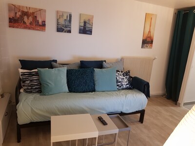 Near PARIS: Cozy Appartment at GARE Massy TGV & Massy Palaiseau & Direct Airport