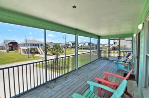 Screened Porch 1