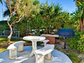 Bayside picnic table and BBQ grill.