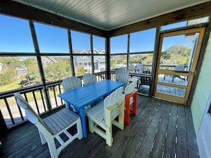 Screened Porch, Second Floor