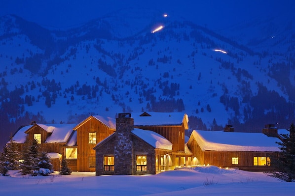 Back Exterior - Shooting Star Cabin 04 - Teton Village, WY - Luxury Villa Rental