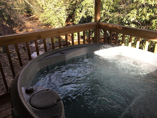 Stoney Fork Hot tub right on the creek