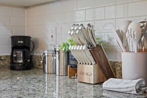 Kaffee und/oder Kaffeemaschine