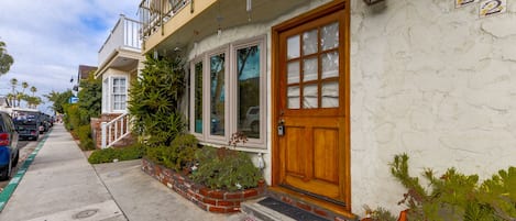 222CA - Entrance - Avalon Vacation Home