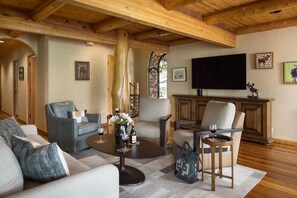 Sitting Area - Home on the Range - Jackson Hole, WY - Luxury Villa Rental