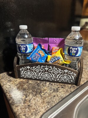 Complimentary snacks that are perfect for taking on your Smoky Mtn hikes.