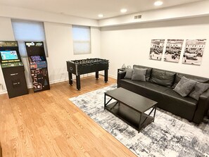 Spielezimmer