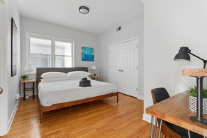 Primary bedroom w/ King sized memory foam mattress