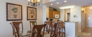 Dining Room, Indoors, Room, Chair, Furniture