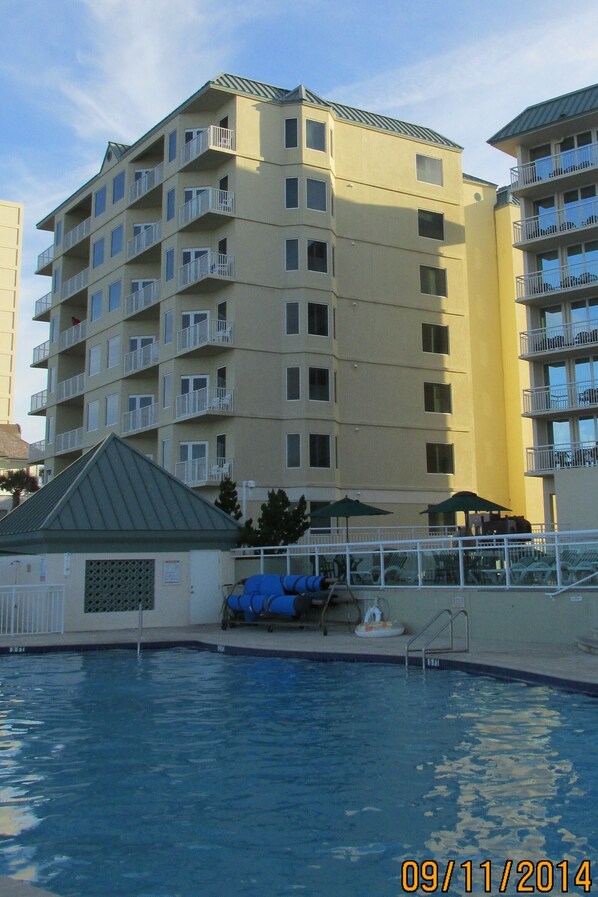 Beautiful, modern 2 bed room 2 bath sleeps 6 with an ocean front private balcony