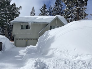 Snowfall 2023, biggest year on record since 1970.