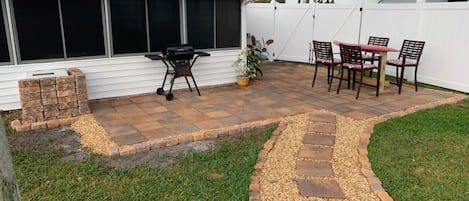 Lovely back yard patio - great place to kick back and relax!