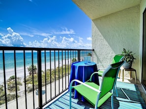 We invite you to come and enjoy the beautiful 5th floor water view of the Gulf of Mexico.