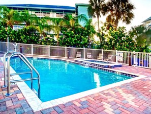 Relax in the Harborview Grande pool or spa.
