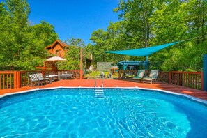 24'x12' heated pool