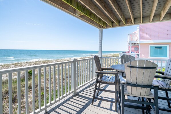 Oceanfront Balcony Condo with Pool