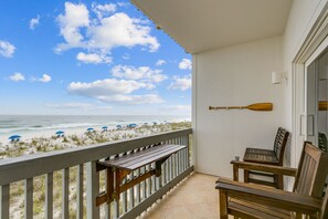Private gulf-front balcony - Private gulf-front balcony