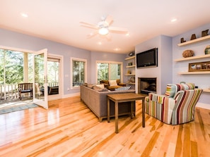 Spacious open floor concept