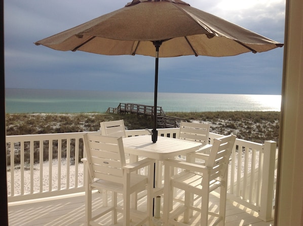 Gulf Side Balcony - Directly located on the Gulf of Mexico with steps to the beach walkover