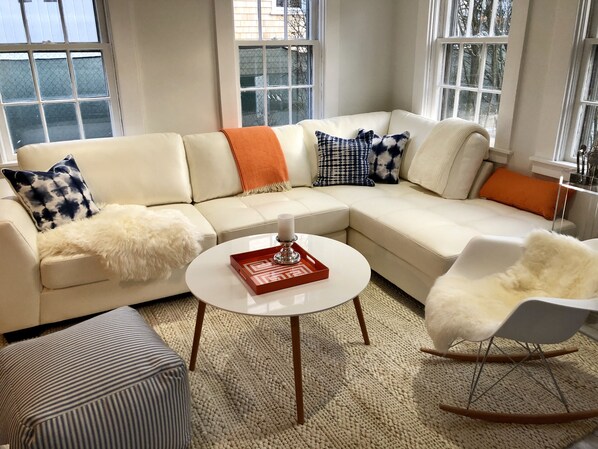 Wellcome home to the Beachy House! 