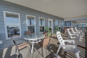 Top Deck