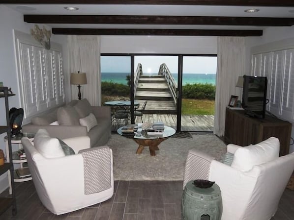 Living Area with Gulf View - Living Area with Gulf View