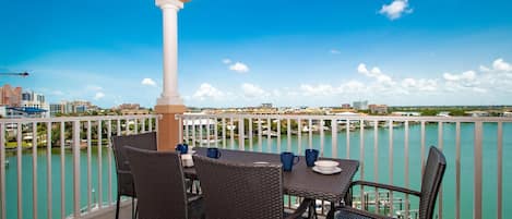 waterfront vacation rental condo Clearwater Beach