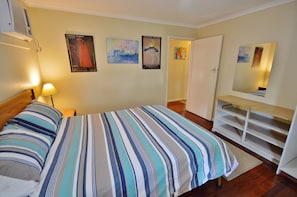 Main bedroom - Kalbarri Accommodation Service
