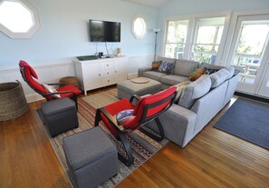 Living Area with TV, Second Floor with Screened Porch Access