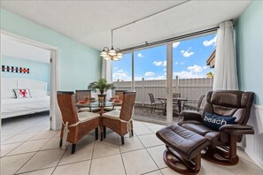 113 diningroom