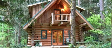 Architecture,Building,House,Cabin,Staircase