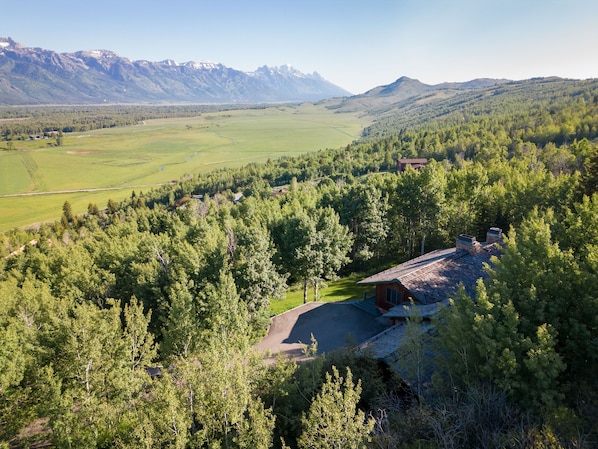 Overlook - Jackson Hole, WY - Luxury Villa Rental