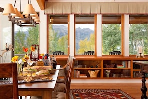 Dining - Overlook - Jackson Hole, WY - Luxury Villa Rental