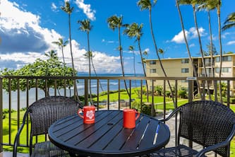 Beachfront Resort Gorgeous 2Bd2Ba Oceanview