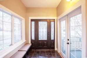 A well-lighted entryway!