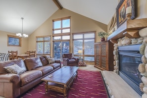 Living area - Large windows provide natural lighting and great views.