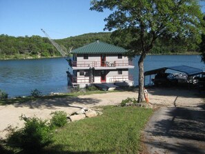 The FloatHouse as seen from driveway.