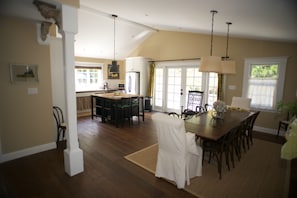 Large kitchen with 9' table for dinner party or intimate dining at island.