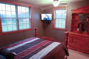 Another view of master bedroom. Has Direct TV 