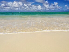 1-2 min walk to the most beautiful part of the nicest beach on the island