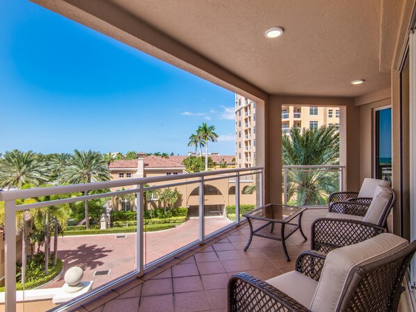 Big Balcony with plenty of Seating to enjoy the sun