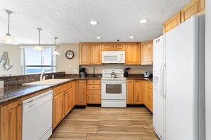 Beach Place 312 Kitchen