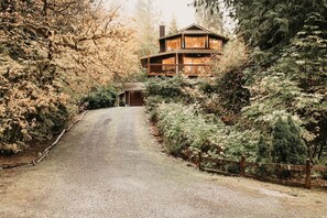 Architecture, Building, House, Outdoors, Aerial View