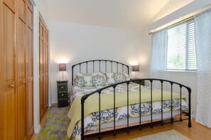 Upstairs bedroom with super comfortable memory foam King Bed 