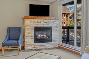 Gas fireplace