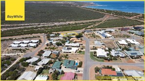 Blue Holes Getaway Kalbarri - Aerial view